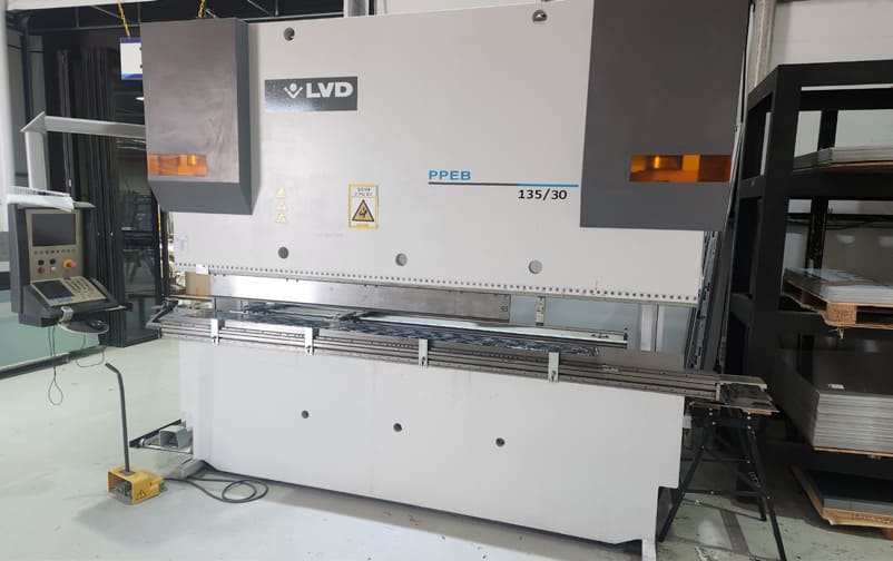 CNC 절곡기